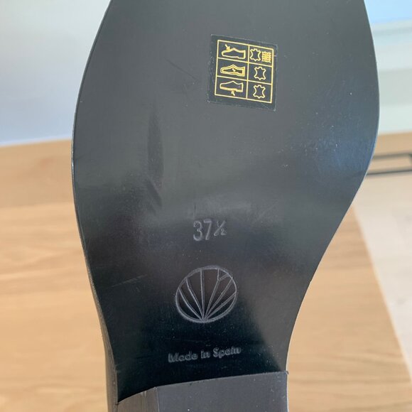 Coclico Chelsea Boot - Picture 7 of 10